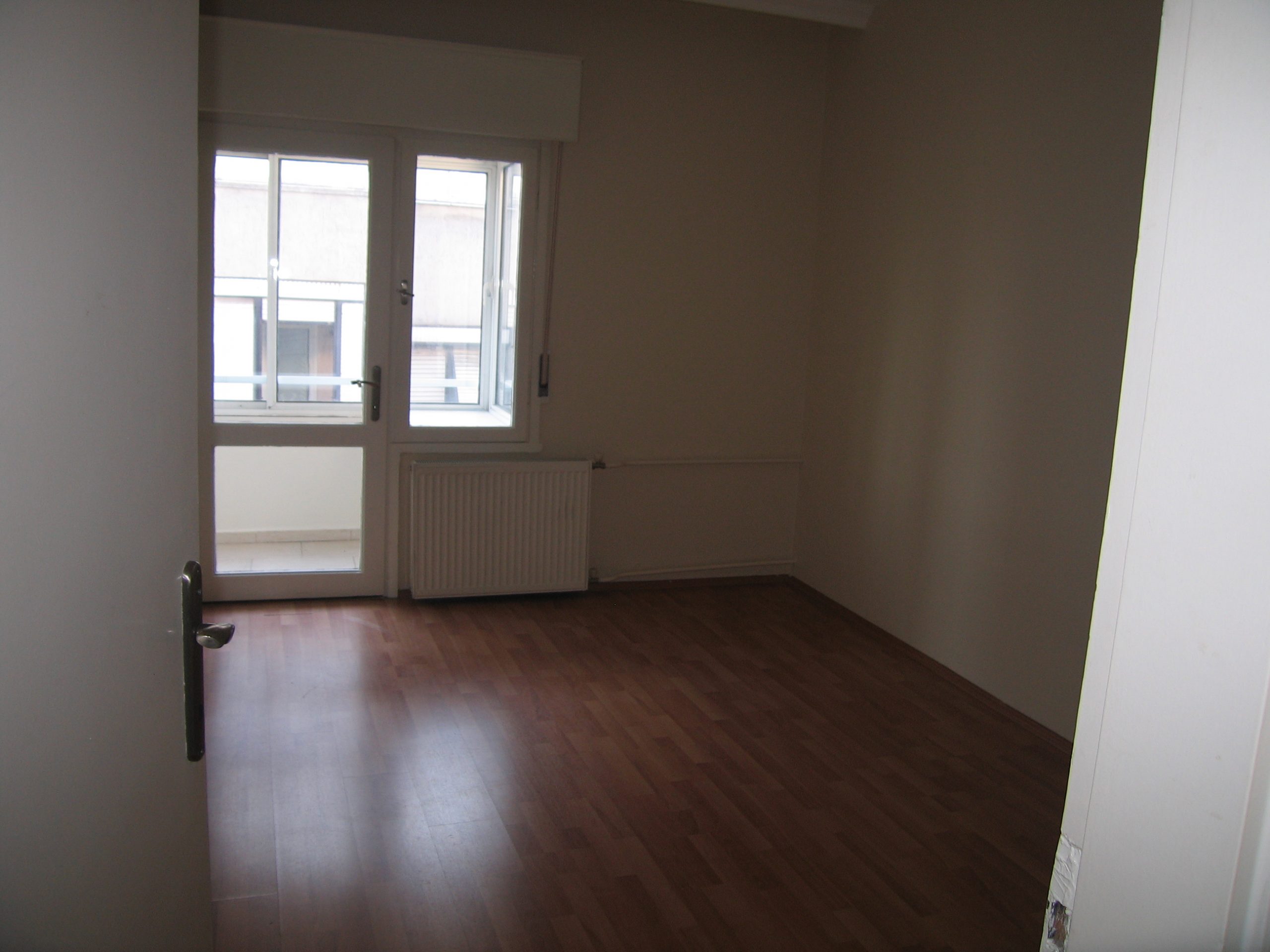 ÖZKANLAR MİGROS KARŞISI CADDE ÜSTÜ KİRALIK DAİRE İzmir Güler Emlak
