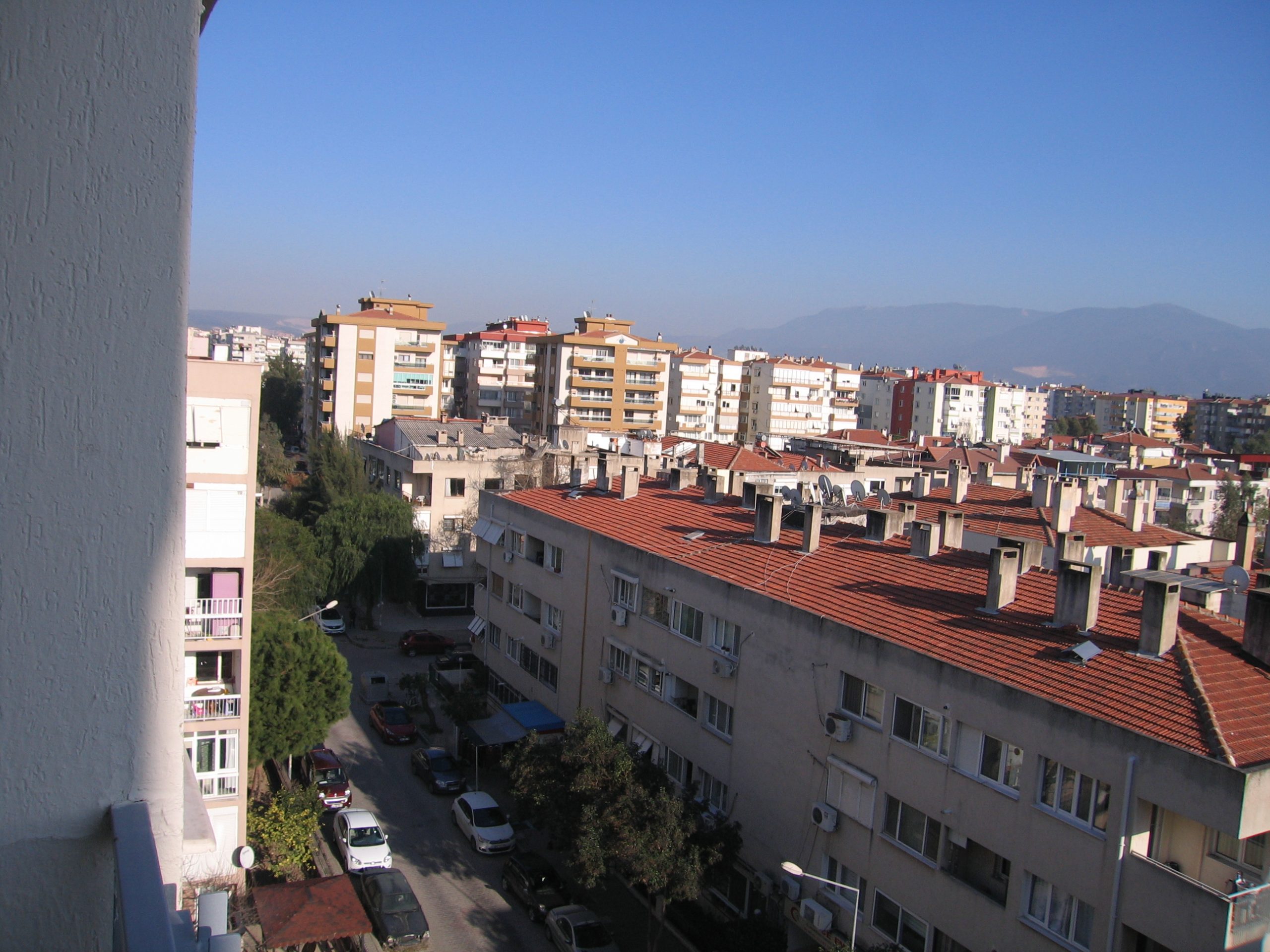 ÖZKANLAR MİGROS KARŞISI CADDE ÜSTÜ KİRALIK DAİRE İzmir Güler Emlak